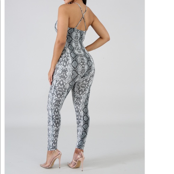 ♥️ His Girl Jumpsuit - Picture 2 of 5